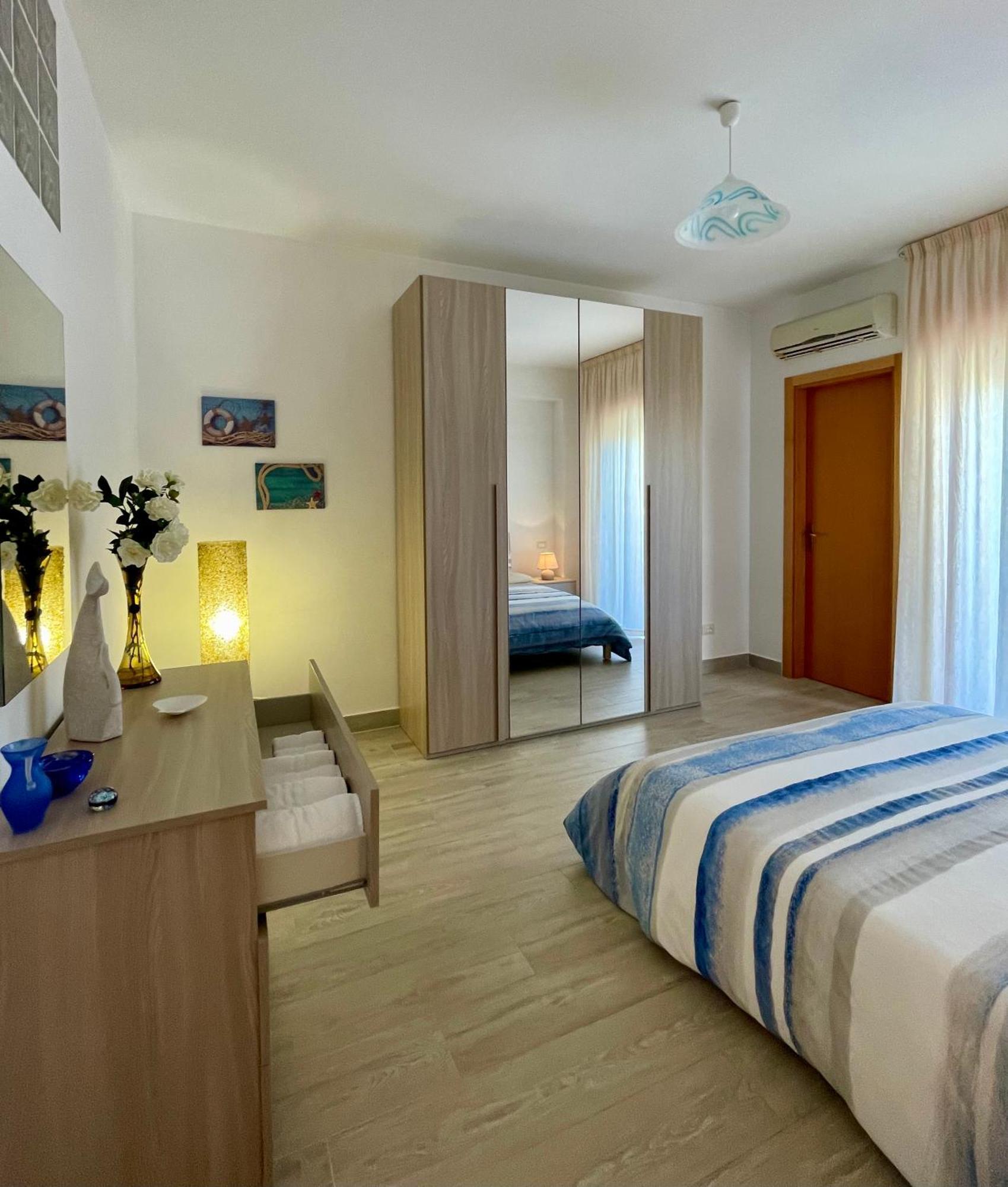 Vistamare Apartments Reggio di Calabria Buitenkant foto